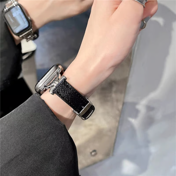 セリーヌ アップル ウォッチ バンド 全サイズ応用 メンズ apple watch バンド おしゃれ iwatch S10 ベルト アップルウォッチ レザー バンド 交換 女性 かわいい