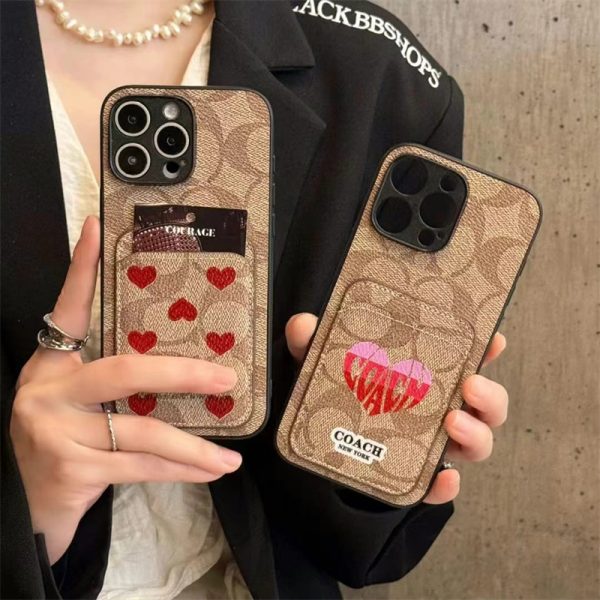 コーチ iphone16/16pro ケース coach iphone16e ケース ブランド メンズ お 揃い カップル iphone15/14 ケース ハート柄 iphone ケース カード 収納 ハイ ブランド