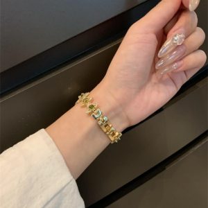 Alternative view of apple watch バンド ヴィヴィアン vivienne アップル ウォッチ ブレスレット 夏 ブランド apple watch ベルト キラキラ アップル ウォッチ ループ レディース