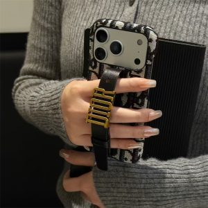 Alternative view of dior スマホケース ベルト付き ディオール iphone17/17pro ケース iphoneケース ハイブランド iphone16/16pro max ケース カップル ブランド iphone15/14ケース 可愛い ブランド