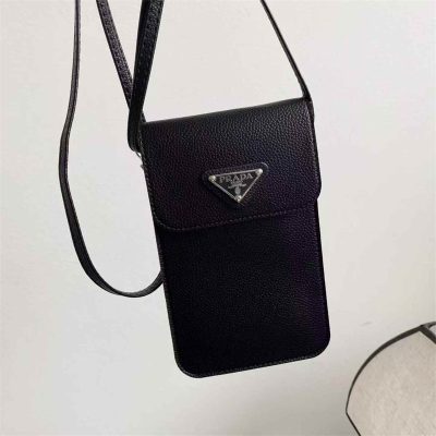 プラダ スマホ ショルダー30～50 代 スマホ ショルダー ハイ ブランド スマホポシェット ブランド スマホポーチ おしゃれ 斜めがけ スマホバッグ メンズ 